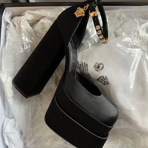 Versace brand new black pumps